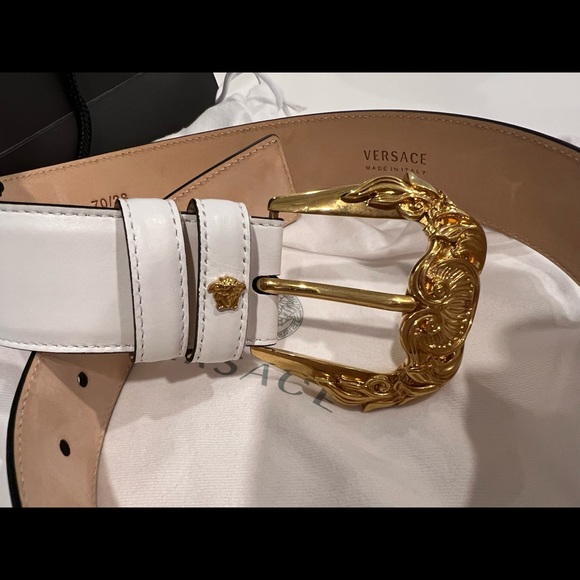 Versace white belt - Picture 2 of 6